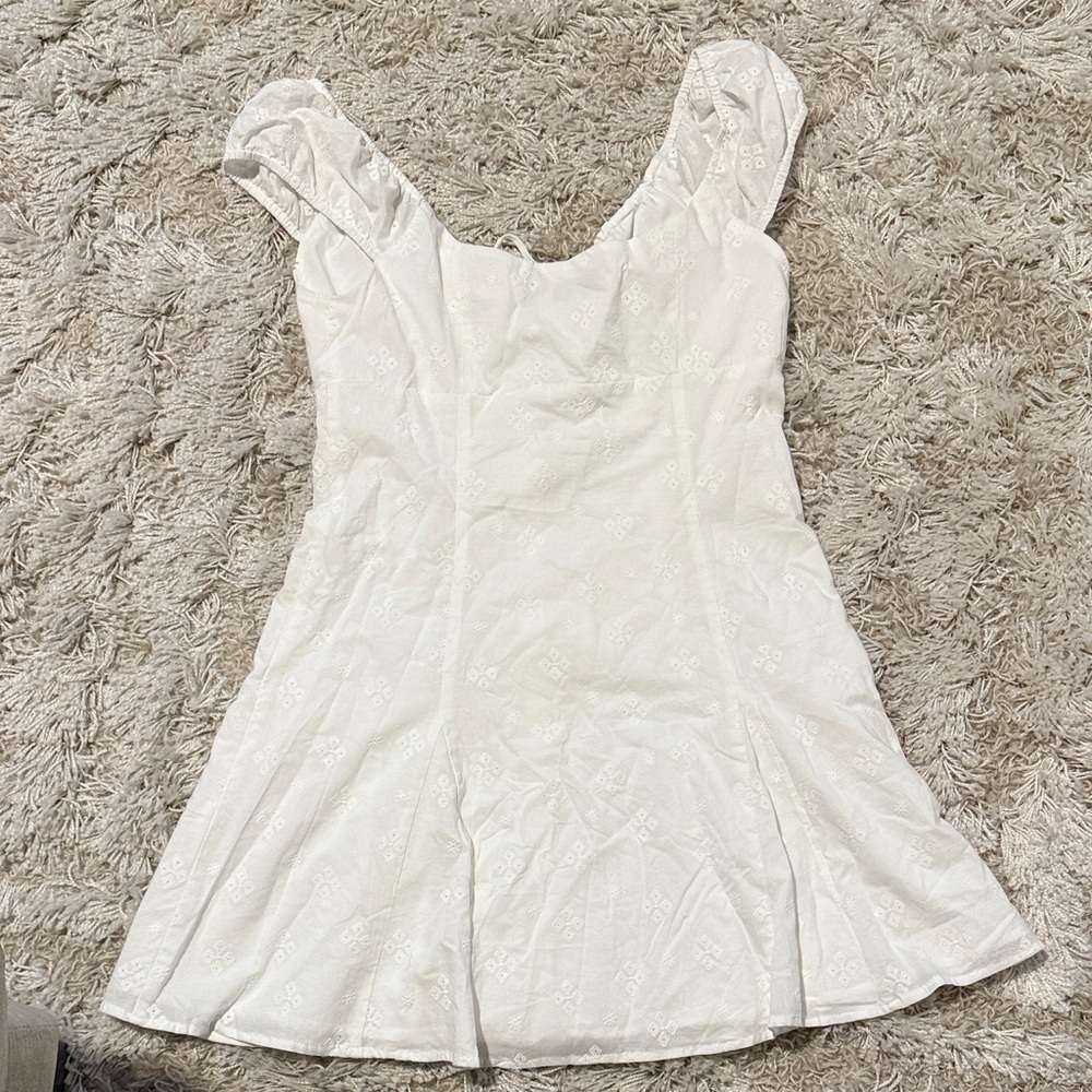 Wayf Ivory White Eyelet Embroidered Cap Sleeve Mini Dress M - Picture 6 of 6